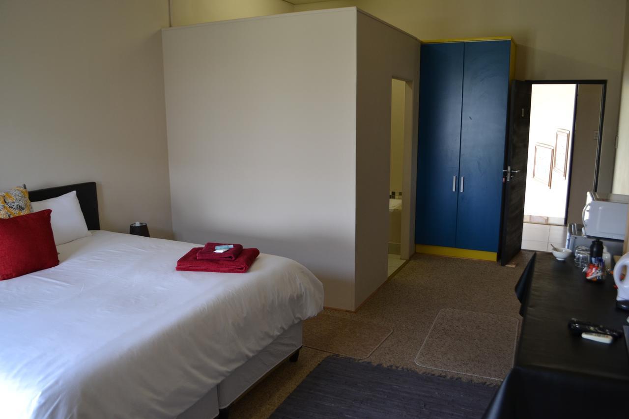 Dante Deo Guesthouse 布隆方丹 外观 照片